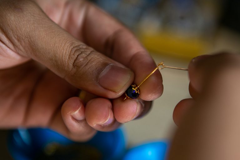 Rosary bead - making your own rosary | Licas news