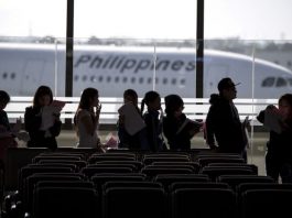 Filipino workers returning home from Kuwait