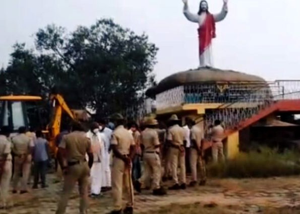 Bishops in southern Indian state of Karnataka decry demolition of Jesus statue - LiCAS.news | Light for the Voiceless