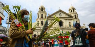 Photos: Palm Sunday in the Philippines