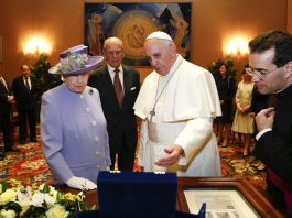 Queen Elizabeth II and Pope Francis