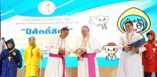 Archbishop Peter Bryan Wells and Bishop Stephen Boonlert Promsena on stage at 54th Annual Conference of the Catholic Education Council of Thailand (CECT)