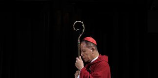 Cardinal Advincula warns corruption destroys dignity, urges faithful to act