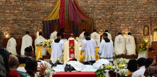Conventual Franciscans ordain three priests in Sasi, marking 25 years of mission in eastern Indonesia