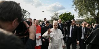 Pope to Rome parish: Everyone can be a builder of peace and reconciliation