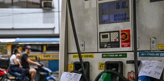 Asian stocks plunge as oil jumps on widening Middle East conflict