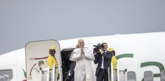Pope in Bamenda: ‘Woe to those who manipulate religion for military or political gain’