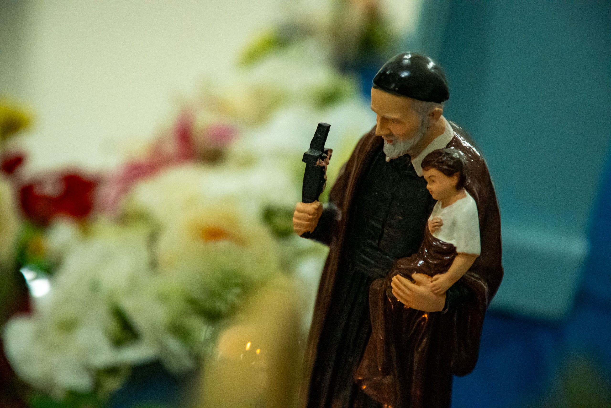 Oblique resistance and active nonviolence in the life of St. Vincent