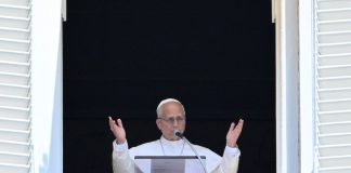 Pope at Angelus: Love involves detachment, loss, hospitality