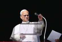 Pope at Angelus: Love for God must overflow into love for others