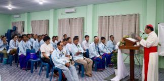 Catechists urged to teach children to reject hatred and violence in Myanmar